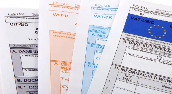 Formularze podatkowe, w tym VAT-UE/C z flagą UE, pokazują, jak uzyskać nip europejski.
